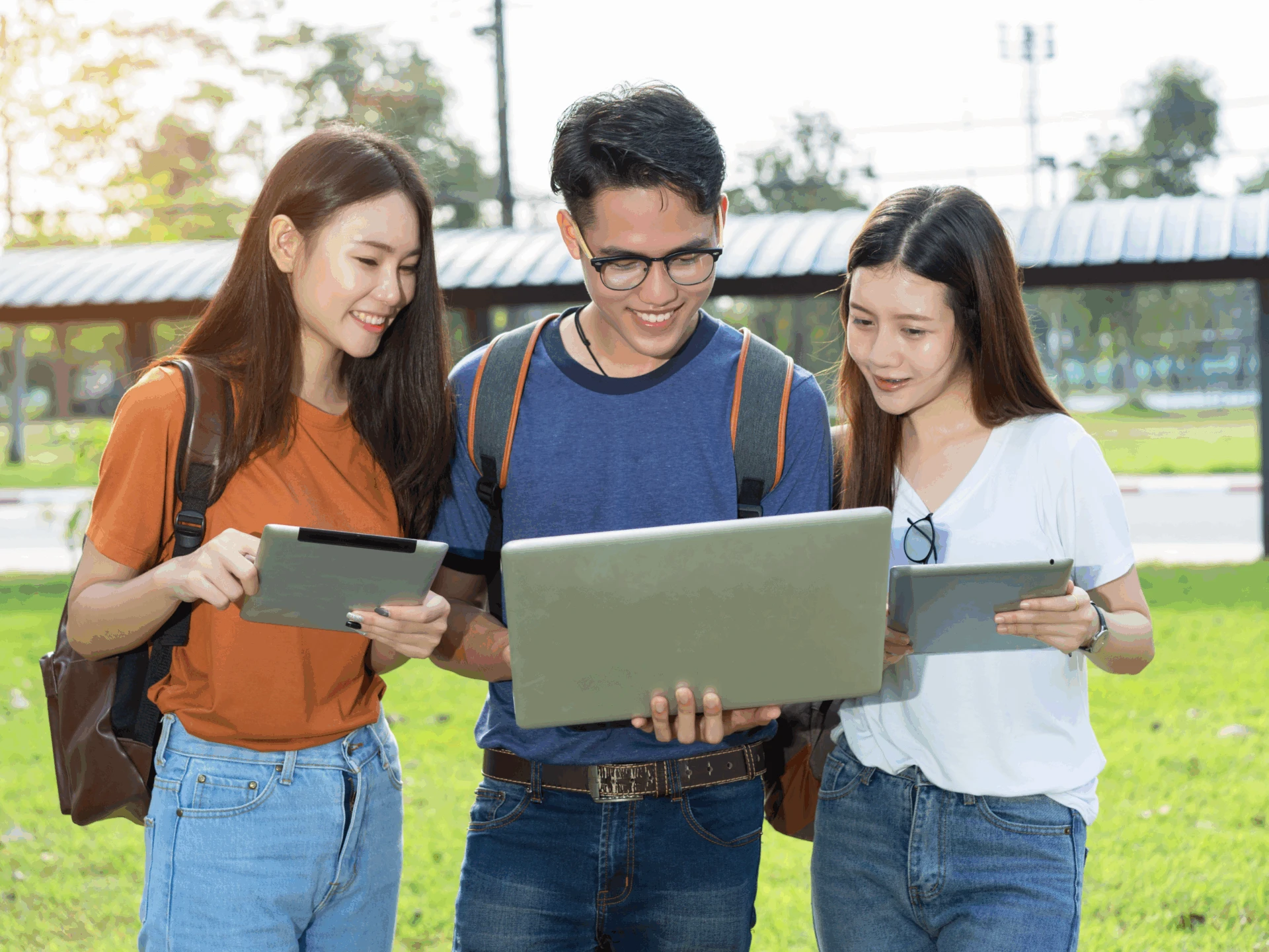 Cơ hội việc làm, thực tập thực tế