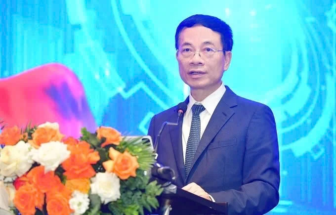 Finland Metropolia Vietnam kiến tạo bộ 3 trụ cột phát triển đất nước trong kỷ nguyên số 1 Bộ trưởng Khoa học và Công nghệ Nguyễn Mạnh Hùng phát biểu tại diễn đàn, sáng 29/8, nhấn mạnh 3 trụ cột phát triển đất nước tỏng kỷ nguyên số