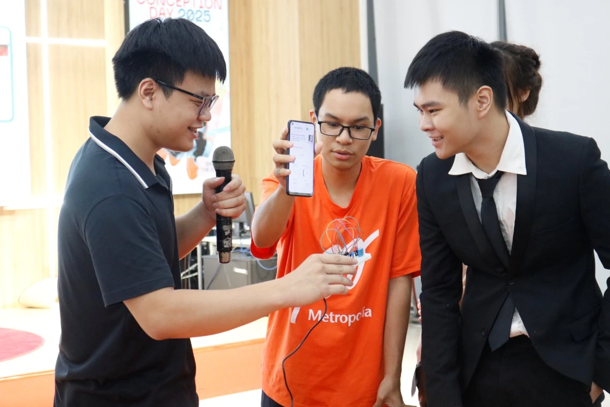 Môi trường học với triết lý giáo dục sáng tạo, lấy người học làm trung tâm tại Finland Metropolia Vietnam giúp Đăng Quân tự tin hơn trên con đường khám phá công nghệ thế hệ mới, nắm trong tay cơ hội việc làm toàn cầu
