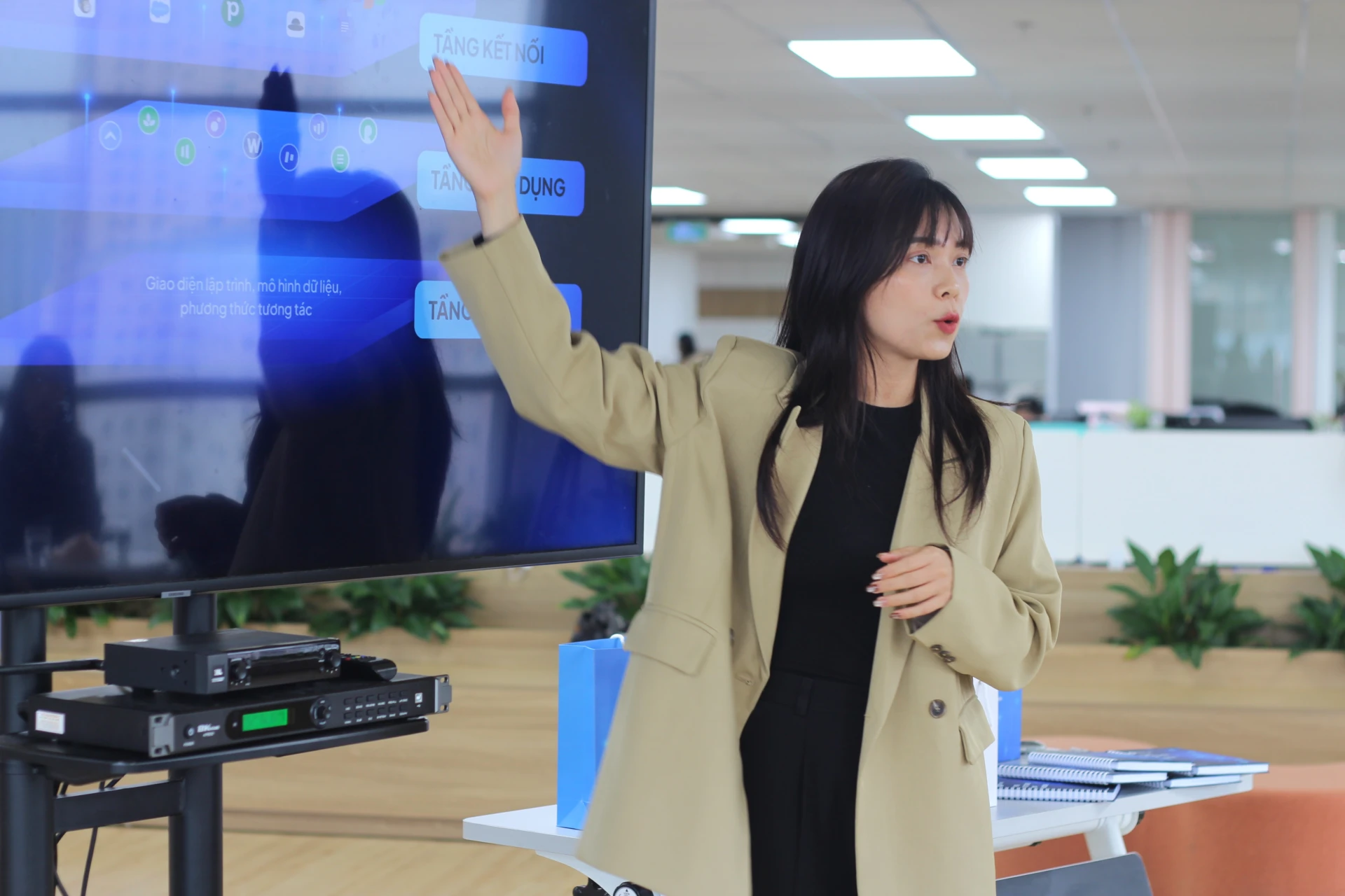 Chị Nguyễn Thị Dung – L&D Team Leader Base.vn chia sẻ về công ty với lịch sử phát triển đáng tự hào