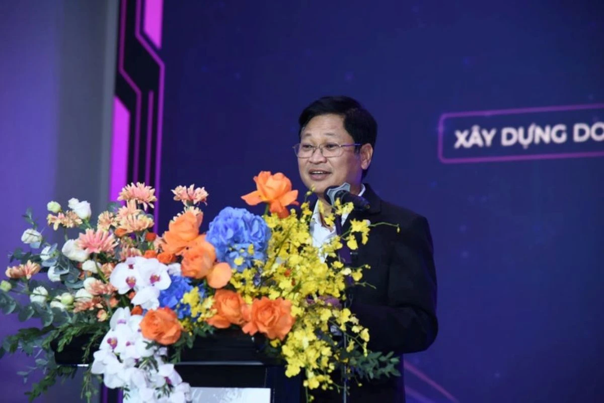 Ông Nguyễn Khắc Lịch, Cục trưởng Cục Công nghiệp CNTT, Bộ Khoa học Công nghệ phát biểu tại Diễn đàn Diễn đàn Trí tuệ nhân tạo Việt Nam – AI360 2025 ngày 9/10 (Ảnh: Báo Nhân Dân)
