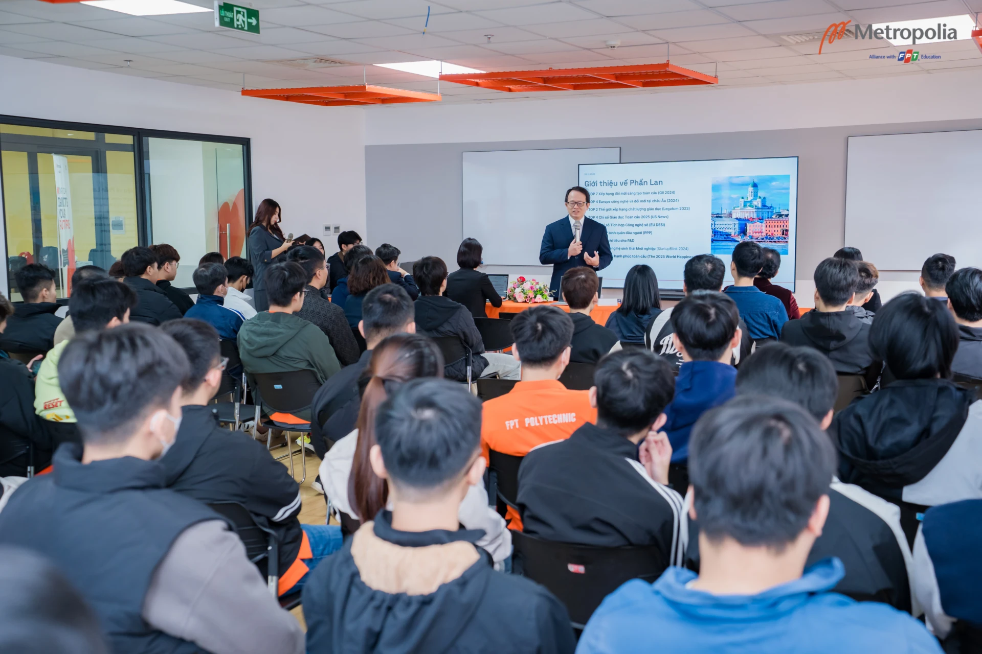 TS. David Hoang - Giám đốc Finland Metropolia Vietnam phát biểu khai mạc tại sự kiện Info day: Ignite your future - The Innovation Code 