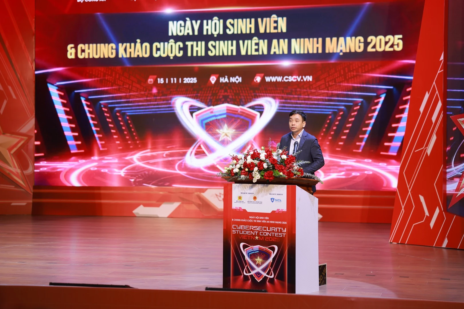 Thiếu tướng Lê Xuân Minh, Cục trưởng Cục An ninh mạng và phòng, chống tội phạm sử dụng công nghệ cao phát biểu khai mạc vòng chung khảo cuộc thi "Sinh viên An ninh mạng năm 2025 "