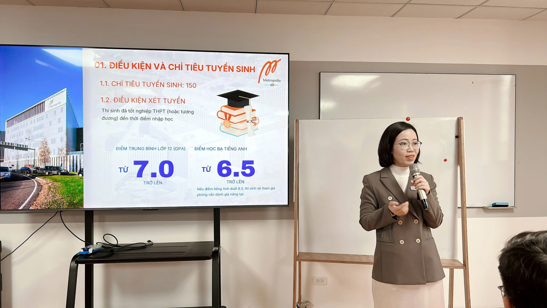 ThS. Vũ Thu Chinh – Giám đốc Tuyển sinh Finland Metropolia Vietnam chia sẻ về lộ trình chinh phục học bổng 2026 và các đặc quyền khi gia nhập cộng đồng sinh viên ưu tú Metropolia.