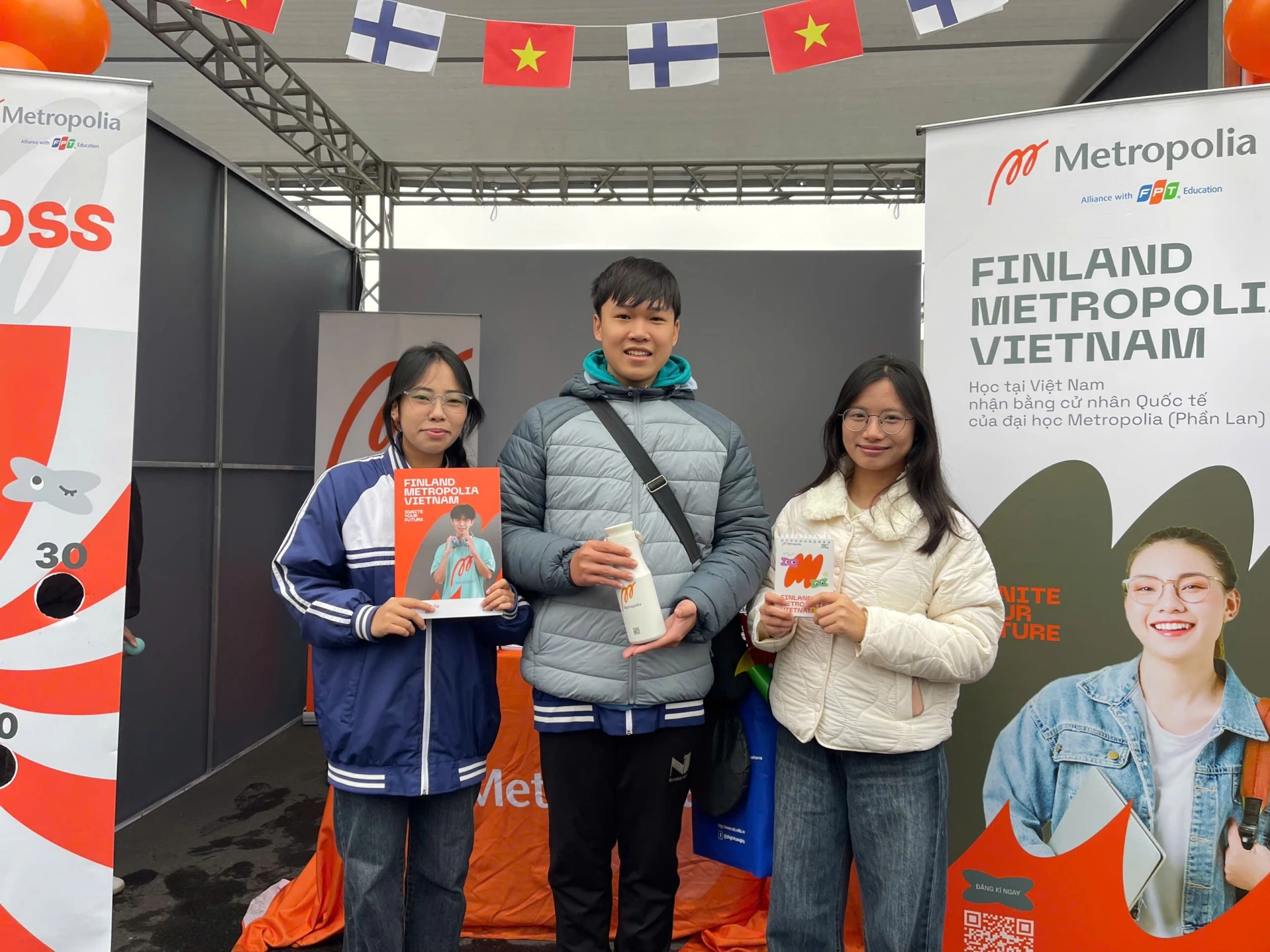 ngay hoi TVTS Phu Tho Metropolia Vietnam11