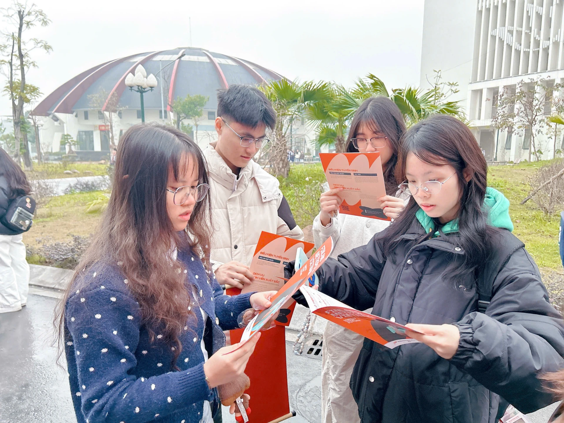 ngay hoi TVTS Phu Tho Metropolia Vietnam3