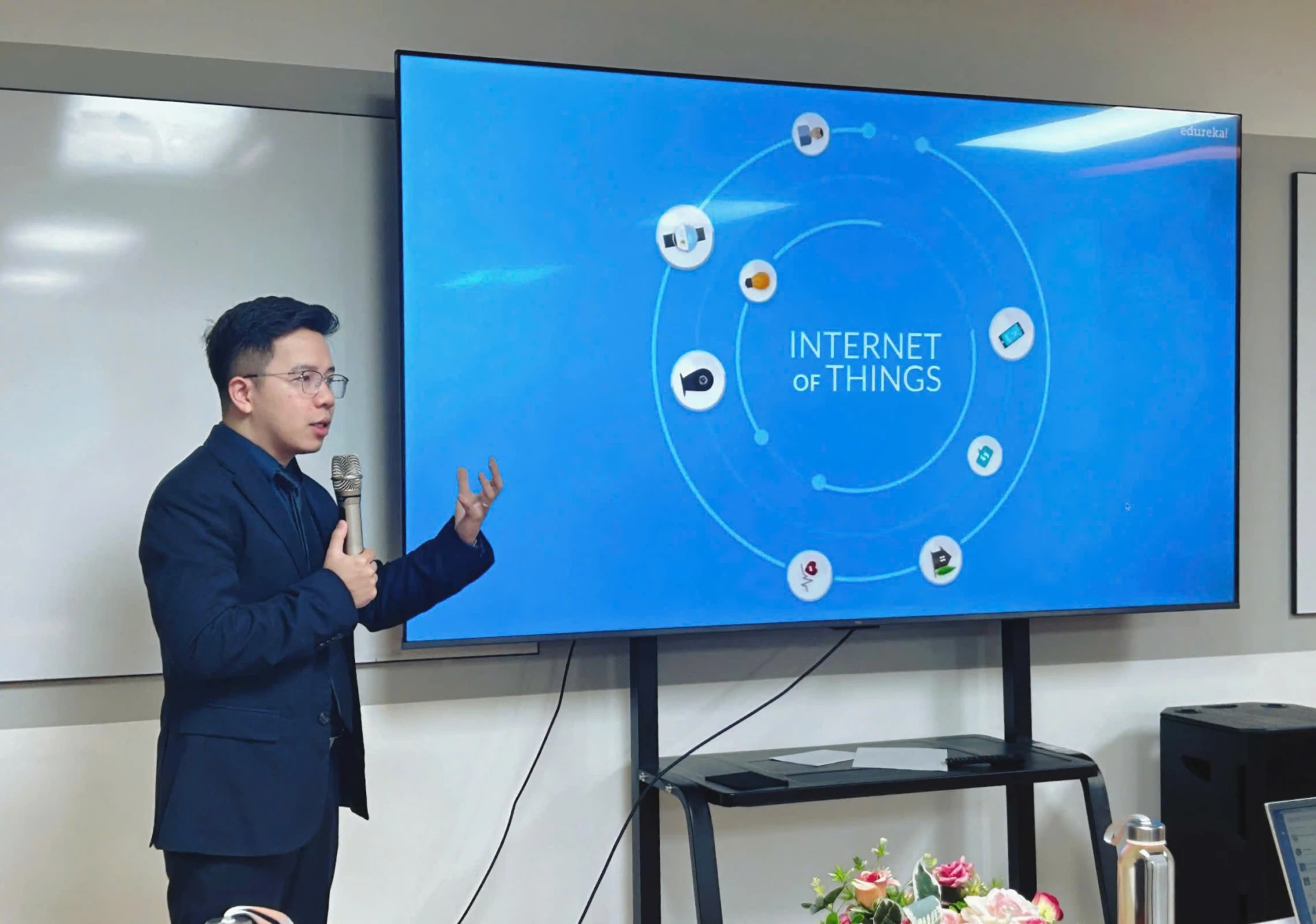 TS. Phạm Văn Đại phân tích xu hướng công nghệ và nhu cầu nhân lực trong kỷ nguyên công nghệ
