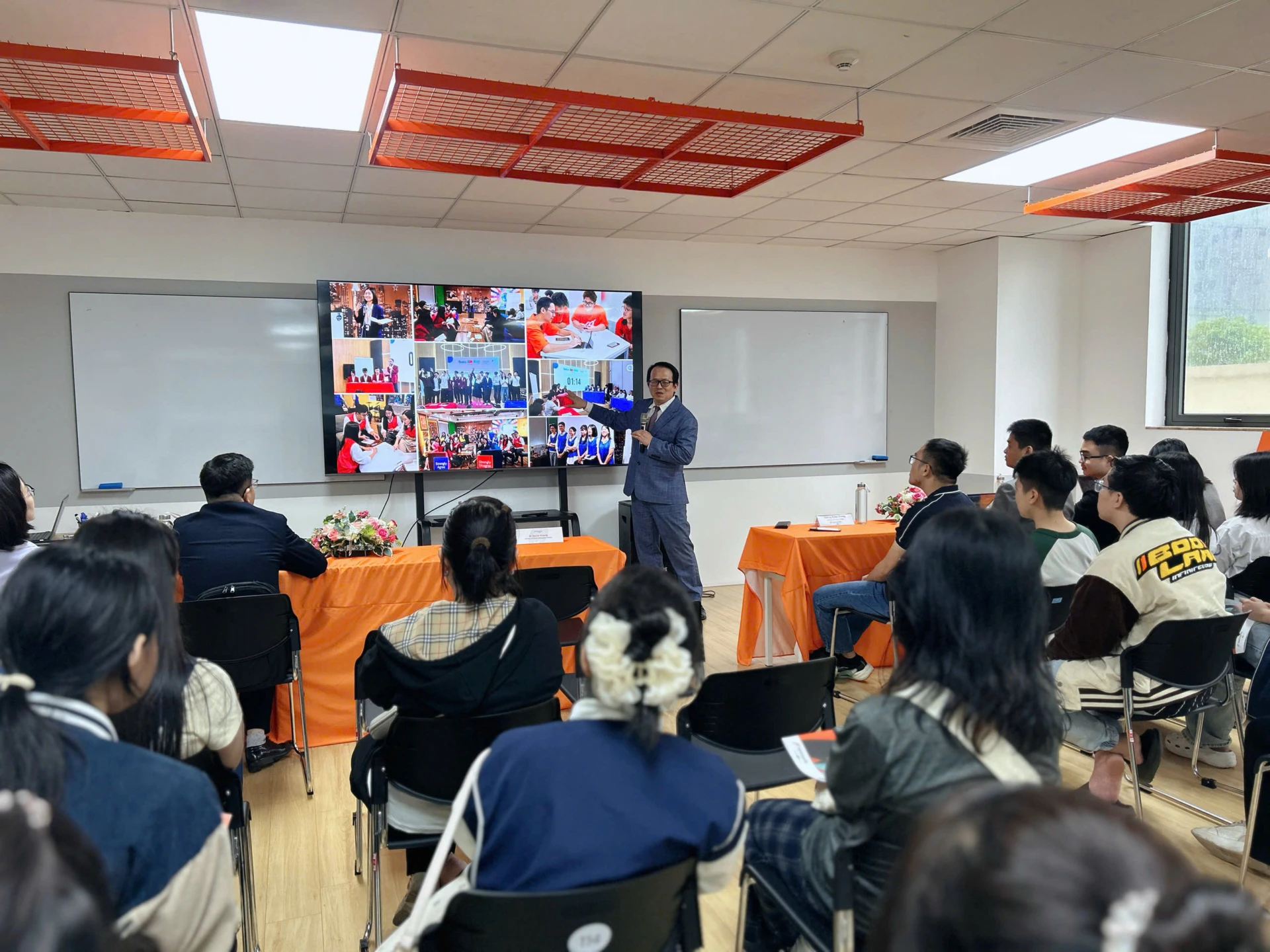 trai nghiem cong nghe info day 8