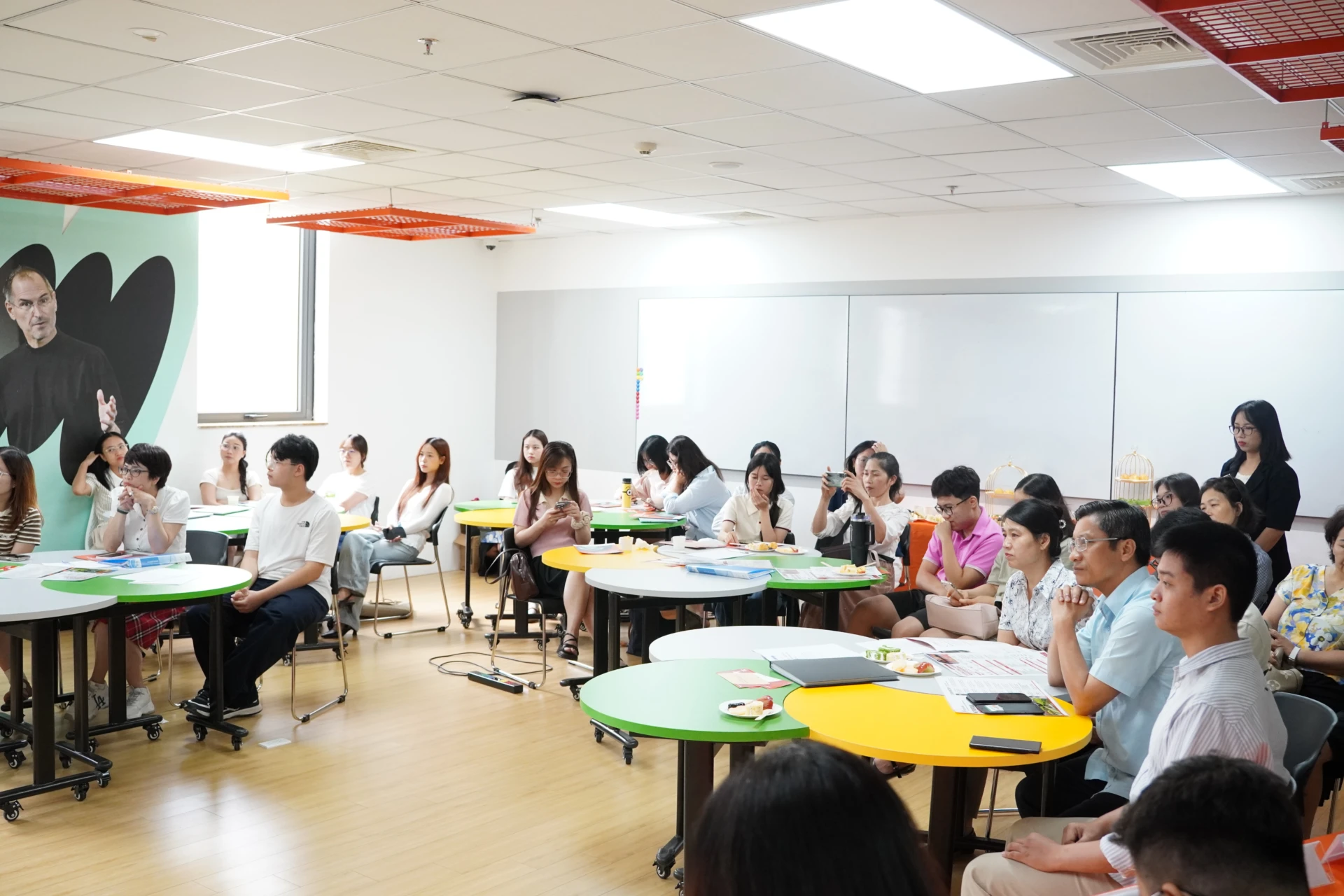 cafe talk 27.06 ignite your future 2