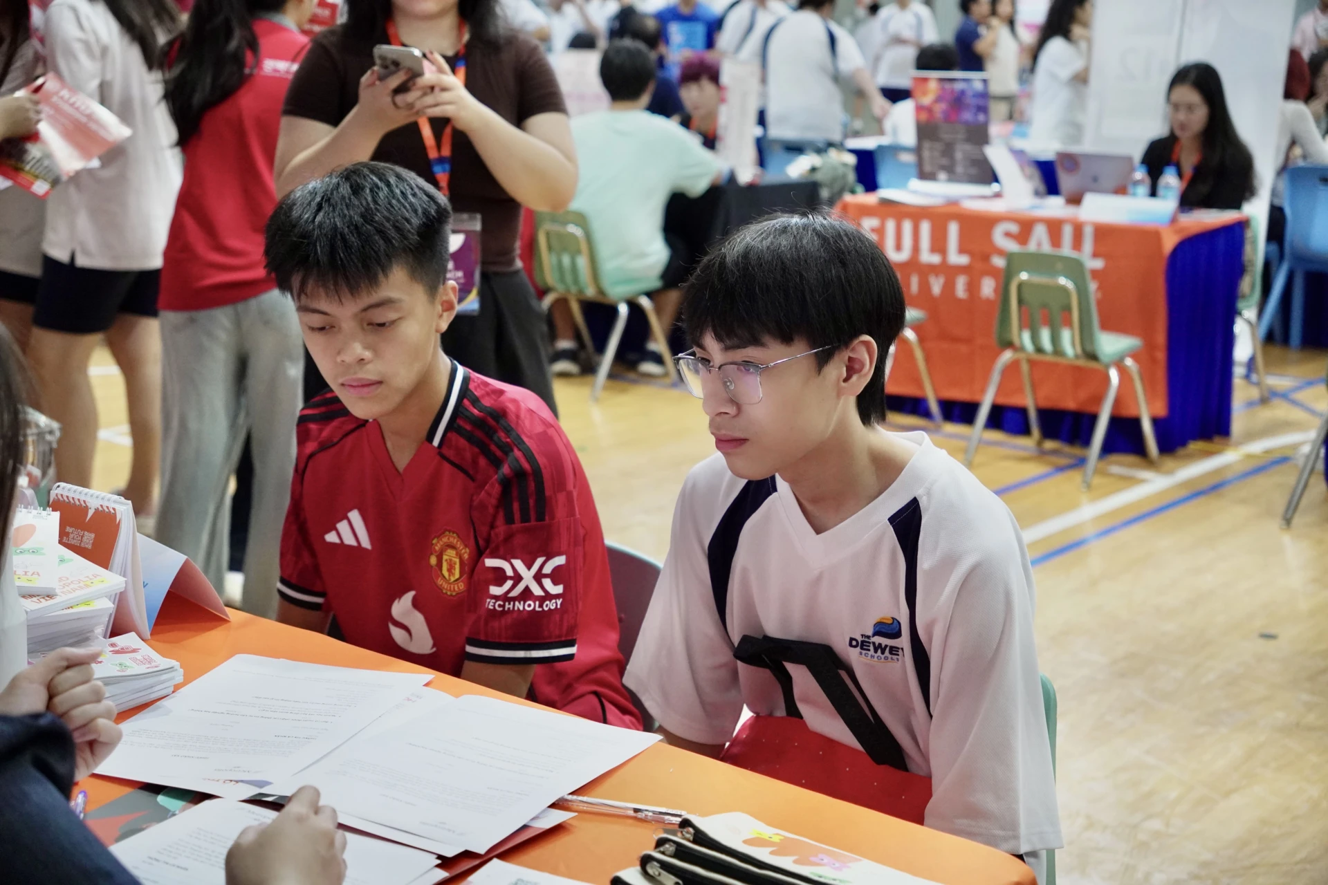Mở rộng góc nhìn về đại học ứng dụng cùng Metropolia University Program tại Dewey University Fair Hà Nội 2 metropolia